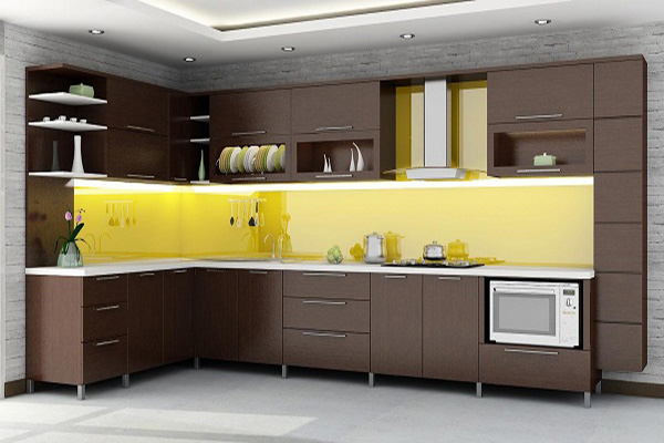 Kính cường lực màu làm mới không gian căn bếp của gia đình bạn