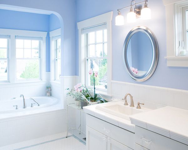Phòng tắm dịu mát hơn khi sử dụng màu xanh